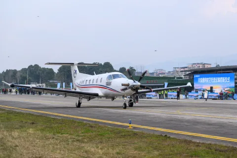 川渝地区跨省通用航空短途运输航线实现首航