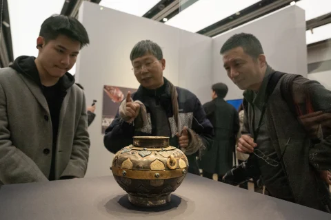 汉代玉器珍品展：杭州良渚博物院展出175件玉器